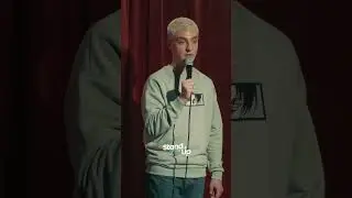 А у вас есть подруги, которым мужья дарят цветы без повода?🫣😅 