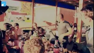 Ты кто такой? Давай иди на