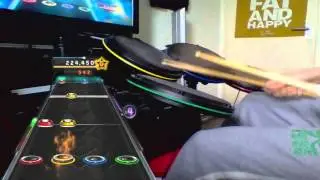 L.E.S  artistes by Santigold Drums FC (splitscreen)