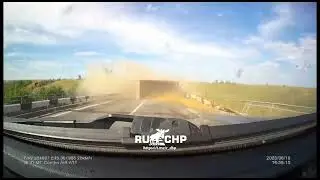 Перевернулась фура в Волгоградской области