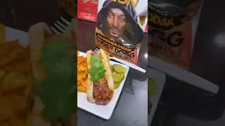 😺Snoop Dogg’s chili cheese 🐕 Snoop Dogg’s barbecue chips🐩pickles 🐕‍🦺macaroni salad ￼🦮