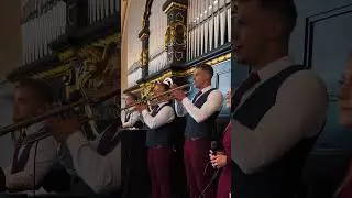 Oprawa muzyczna ślubu! ❤️ My zakochaliśmy się w tym utworze, a Wam jak się podoba? 🤭