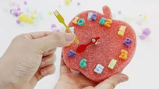 Turning a Boring Apple Tray into a Sour Jelly Clock! 🍏⏰