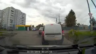 Чуть было не было...