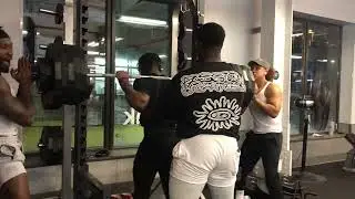 535 squat pr  #cbum #mrolympia #workout #bodybuilding #classicphysique #chrisbumstead #mrolympia