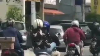 dunia berasa milik berdua😂