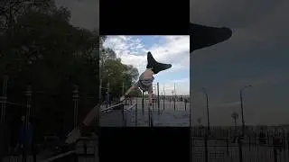 НЕОБЫЧНАЯ Стойка На Руках! 🤯 #shorts