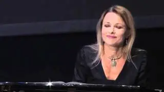 Amanda Handel and Michael Jackson collaboration "Blue Labyrinth"