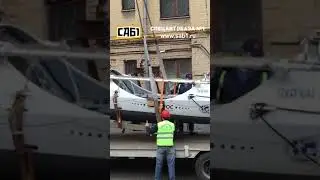 Лодку Федора Конюхова 