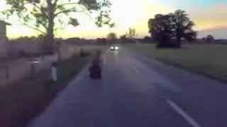 Прикол   На чем он едет