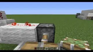 Minecraft механизмы #5.Скрытая дверь на красном факеле.