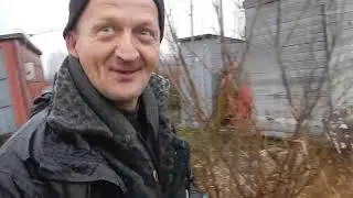 Живёт человек в деревне!