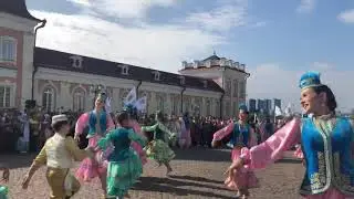 Ярмәк биюе-дет.студия ансамбля «Казан» в Кремле с Фирдусом Тямаем на площади башни Сөембикә 30.08.21