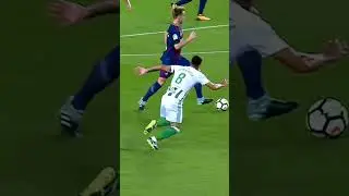 Ne düşünüyorsunuz? 🤔 #barcelona #realbetis #referee #laliga #referees #hakem #trujillosuarez