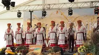 Na wułyci muzyczeńka graje