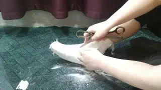 Я снимаю Гипс с ноги.