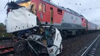ДТП под Саратовом ПОЕЗД И АВТОБУС 17 11 2018