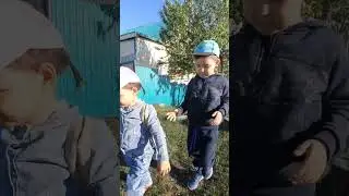 Утро 🌞 Амина и Шамиль 🥰 Амина плачет 😭  игрушку забыли 🤦‍♀️