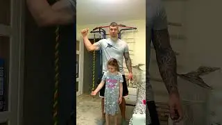 Тренируюсь с папой #shorts