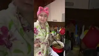 холодильник девочка