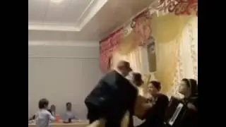 Ёш кизни Кучоклашни Окибати360p