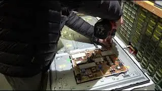 154 OP: Riparazione tv led samsung pallini bianchi lumionosi
