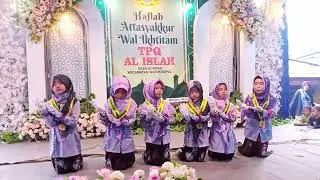 Memeriahkan Haflah di TPQ Al Ihsan