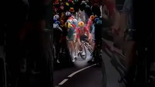 How did Pogačar prevent crashes in the sprints? 🤔