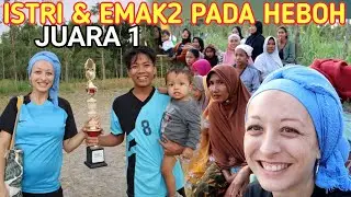 EMAK2 & Istri BULE Pada Heboh Nonton Suaminya Main Bola diKampung! Seru sih