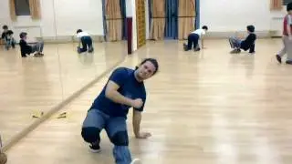 knee shuffle combos- ברייקדאנס למתקדמים