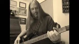 Creedence Clearwater Revival - Fortunate Son (bass cover)