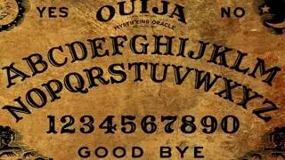 Jak używać tablicy Ouija? Wywoływanie duchów