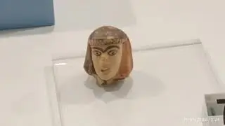 müzede canı sıkılan figür