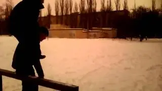 Посмотрите что за вами!