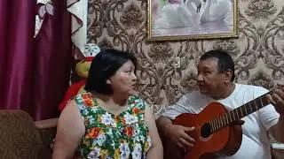 «Розовый вечер» Юрий Шатунов/кавер! Муж и жена поют под гитару!