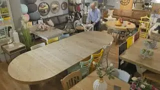 שולחנות אוכל בחותם