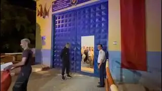 العفو الملكي عن مَحكومي القنّب الهندي: اللحظات الأولى لمغادرة المشمولين بالعفو سجن تاونات