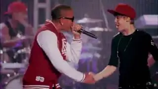 #JustinBueber
Justin Bieber singing BABY LIVE PERFORMANCE