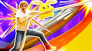 Andiamo al parco tematico per bambini! Video con i giochi per i bambini piccoli. Mamma e Lucky