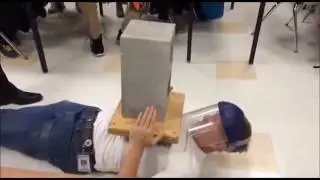 Когда у бьющего зрение -1000000 :DDDD
