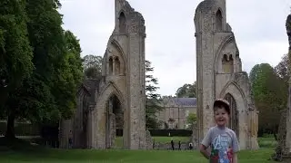 Glastonbury Abbey - Tour around the old Monastery ruins and Museum