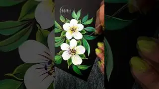 💫 Flower Painting Using A ROUND Brush Technique 🤍⚪️ #shorts
