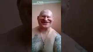 Здоров братуха? Че занимаешься?
