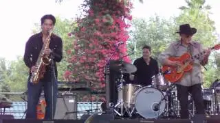 Duane Eddy "Rebel Rouser" LIVE @ Stagecoach 4/27/14