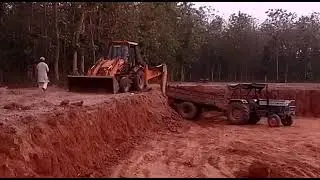 चौरी चौरा : मिट्टी खनन में मानकों की अनदेखी, धड़ल्ले से हो रही है मिट्टी खनन