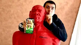 ДАНИЭЛЬ БОЙ, ВАЛЮХА ВЛОМИЛАСЬ КО МНЕ В ДОМ, Я ЕЁ БОЮСЬ !!!
