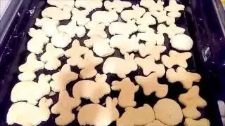 Видеорецепт: домашняя выпечка - коржики на сметане