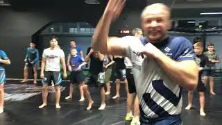 Разминка от Александра Шлеменко для воспитанников школы «ШТОРМ»