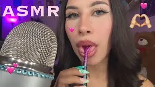 Girlfriend Brushes Your Ears ASMR