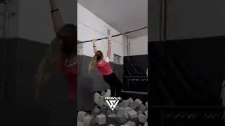 Мощная спортсменка Вика